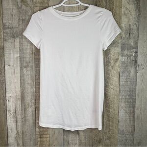 Isabel by Ingrid & Isabel Maternity Small Short Sleeve Crewneck White T-…